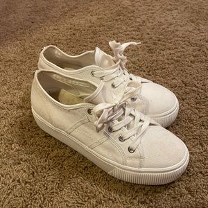 Steve Madden White platform sneakers